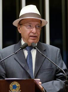 Antônio Carlos Valadares