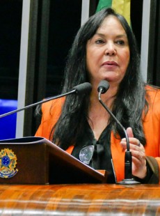 Rose De Freitas