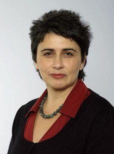 Esabelle Dingizian