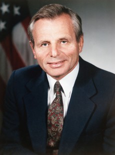 Frank Carlucci