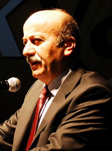 Mehmet Bekaroğlu